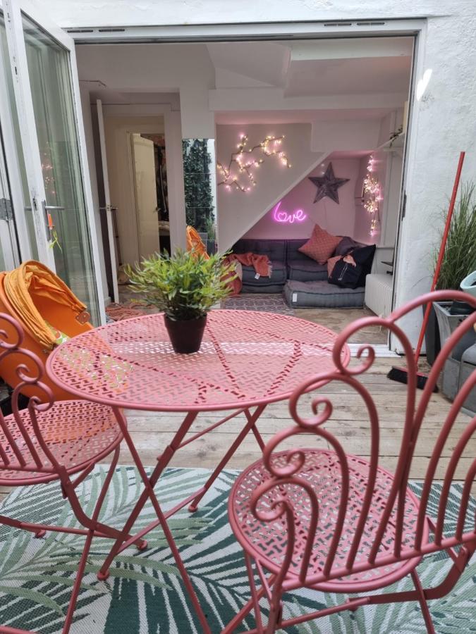 Quirky Seaside Family Cottage Walk To The Waves! Hove Esterno foto