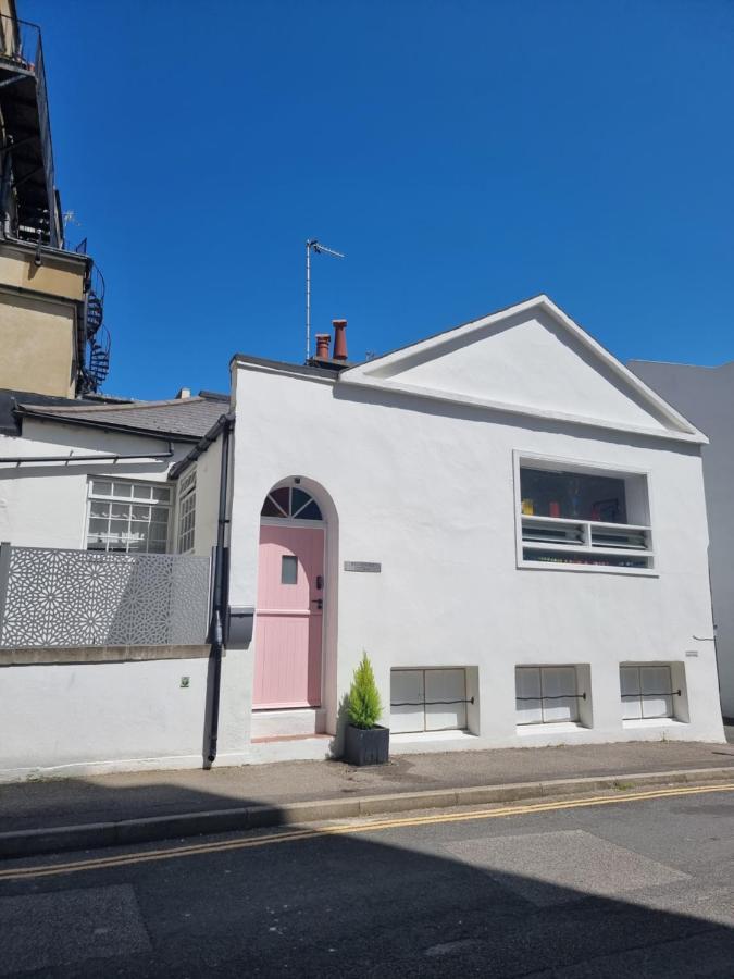 Quirky Seaside Family Cottage Walk To The Waves! Hove Esterno foto